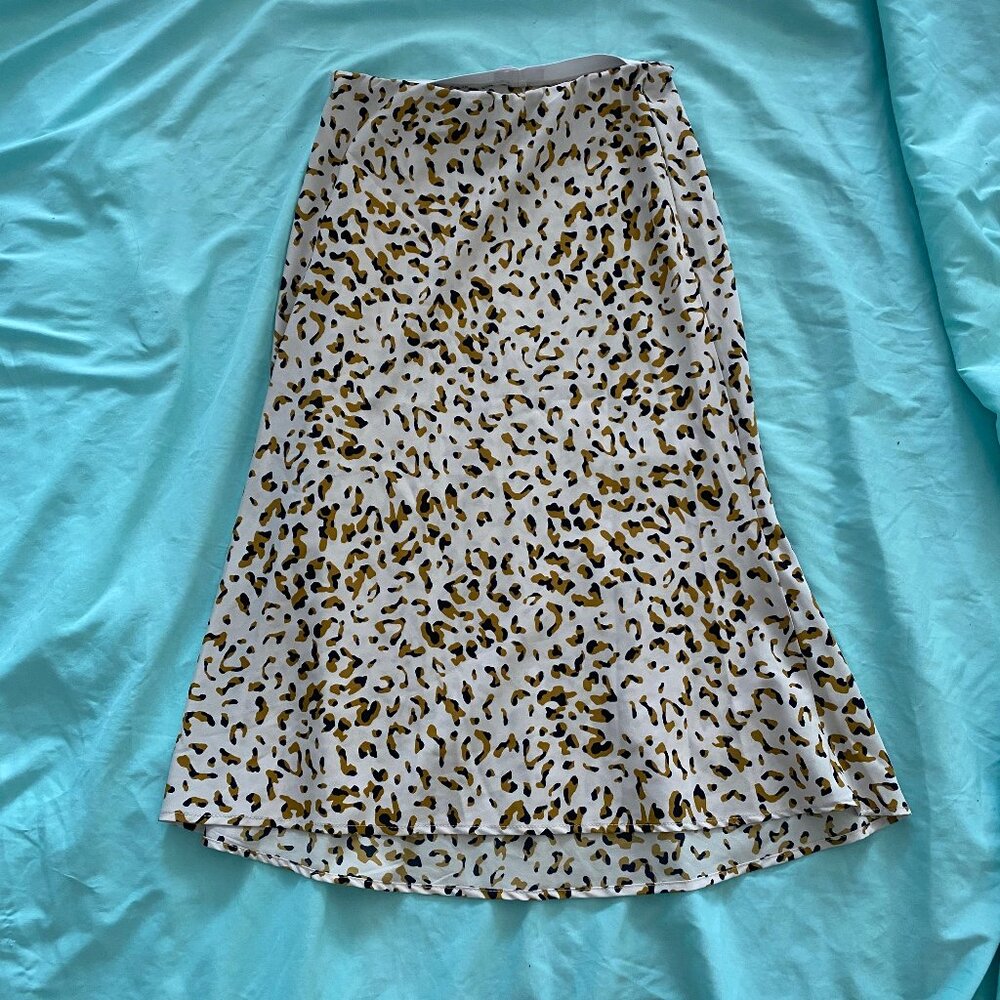 Vestique Animal Print Midi Skirt | Size M | Like New